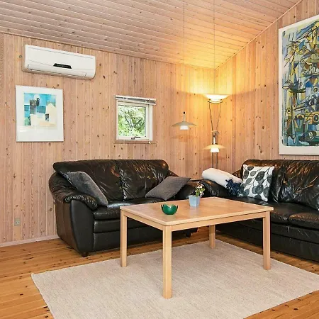 度假居 Three-bedroom Holiday In 6