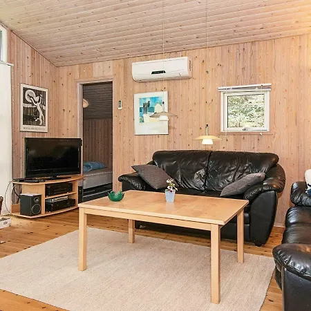 Three-bedroom Holiday In 6 度假居 *