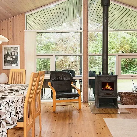 Three-bedroom Holiday In 6 Fårvang